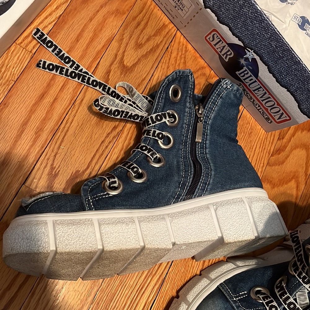 Cool booties - Picture 2 of 4